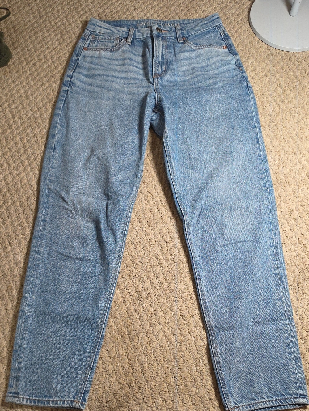 American Eagle Outfitters Curvy Mom Jeans